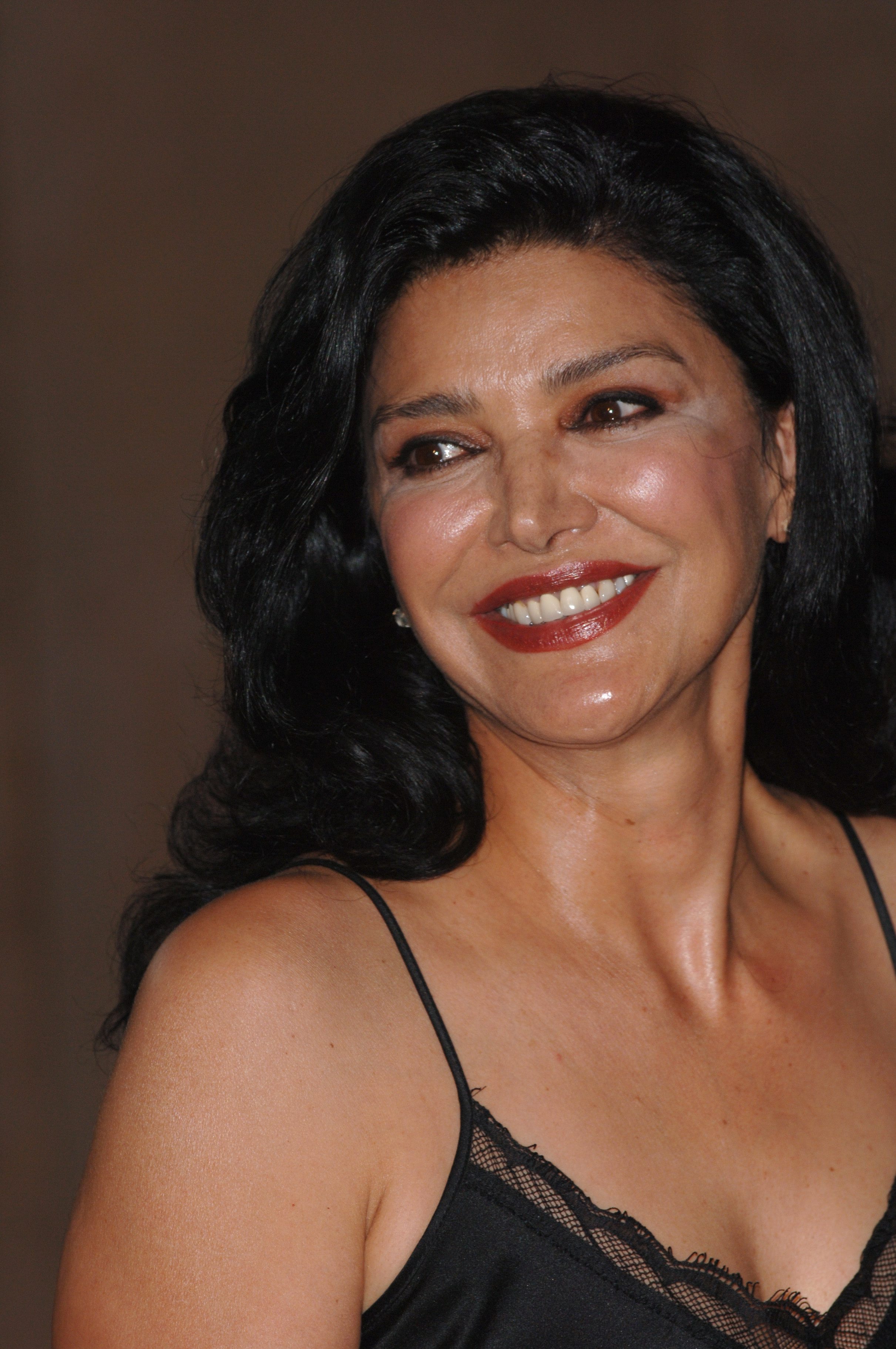 Download this Shohreh Aghdashloo picture